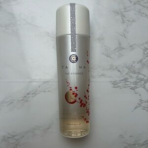 Tatcha The Essence Plumping Skin Treatment